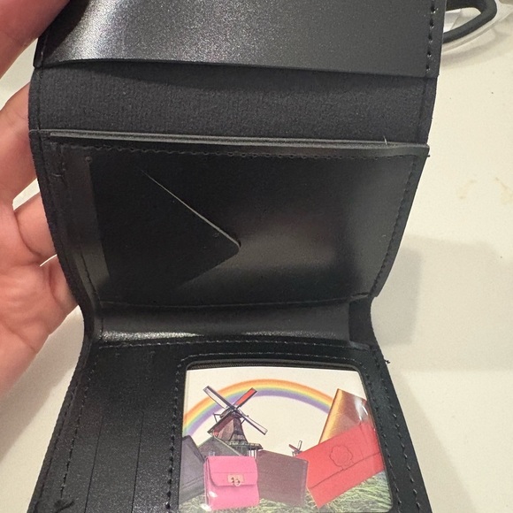 NWT COMPACT WALLET - Picture 2 of 3